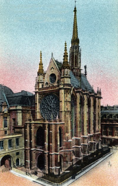 Parigi: vista esterna della Sainte Chapelle (Sainte-Chapelle) (XIII secolo, architettura gotica). Fotografia del 1920 in "Album Artistico" della città di Parigi. Collezione privata. da Anonymous Anonymous