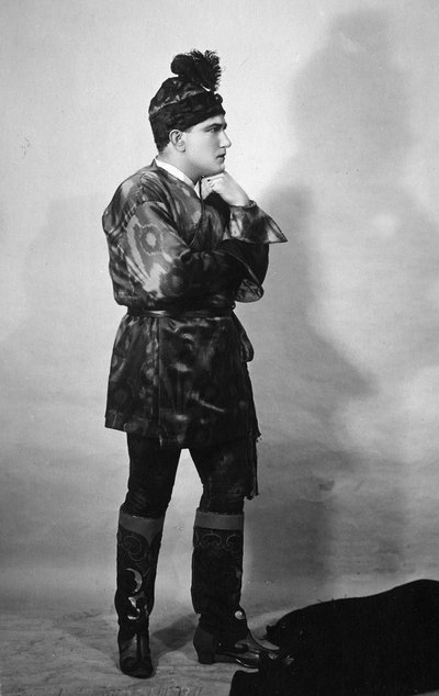 Il tenore Miguel Fleta alla prima di "Turandot" di Giacomo Puccini al Teatro alla Scala di Milano, 25 aprile da Anonymous Anonymous