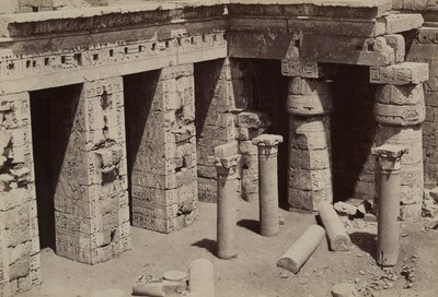 Medinet Habu: Chiesa Copta al centro del Tempio di Ramses III da Antonio Beato