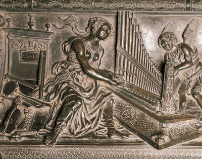 Musica, dettaglio dalla tomba di Sisto IV da Antonio Pollaiuolo