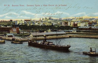Molo nord e vista parziale della città, Buenos Aires, Argentina da Argentinian Photographer