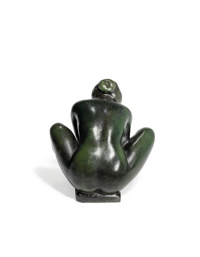 Ragazza accovacciata che tiene un piede da Aristide Maillol