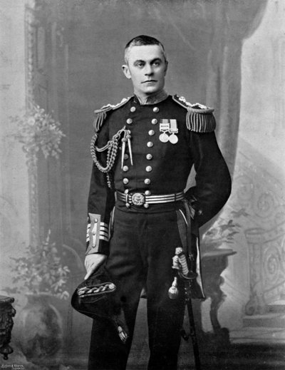 Retroammiraglio Alfred Taylor Dale, comandante in capo dello Squadrone Volante, 1896 da Arthur Debenham