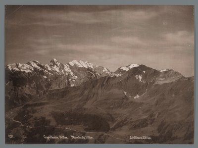 Vista della Gspaltenhorn, della Blüemlisalp e della Schilthorn nelle Alpi Bernesi (Panorama della catena della Jungfrau) da Arthur Gabler