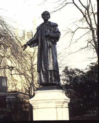Statua di Emmeline Pankhurst (1857-1928) 1930 da Arthur George Walker