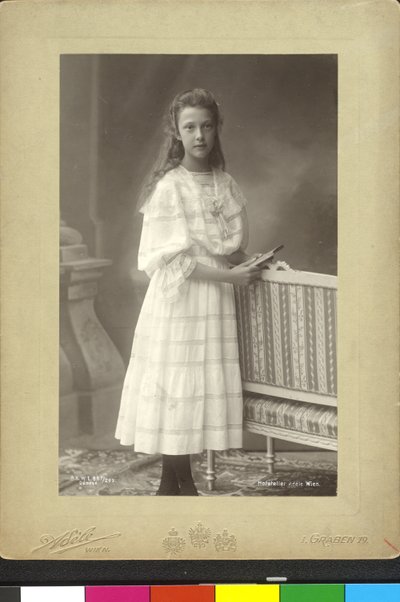 Elisabeth Frances da Artist Unknown