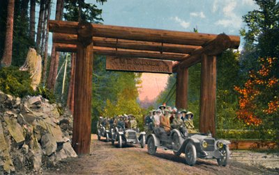 Ingresso al Parco Nazionale del Monte Rainier, c1916 da Asahel Curtis
