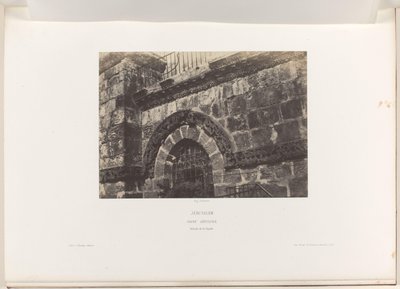 Dettaglio di una finestra della Chiesa del Santo Sepolcro, Gerusalemme da Auguste Salzmann