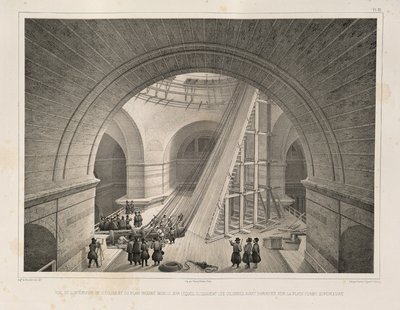 Vista interna della cattedrale e una rampa Da: La costruzione della cattedrale di Sant