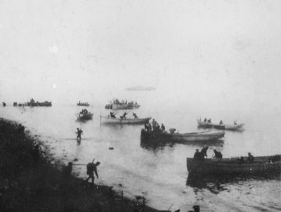 Sbarco ad Anzac Cove, c. 1915 da Australian Photographer