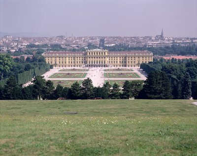 Palazzo di Schönbrunn, completato nel 1711 da Austrian School