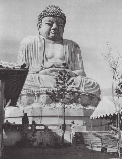 Giappone: Statua di Buddha a Beppu da Axel von Graefe
