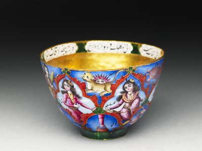 Ciotola con coperchio, piattino e cucchiaio con decorazione astrologica, inizio XIX secolo da Baqir