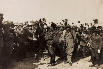 Benito Mussolini con i suoi fascisti e Italo Balbo in Libia a Tripoli da Barbera La