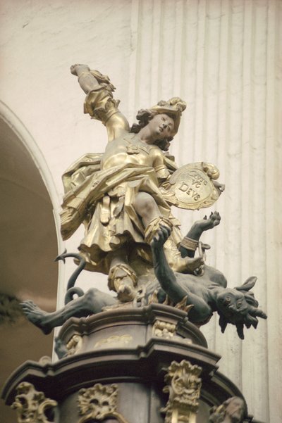Pulpito, anche chiamato Pulpito della Verità, (dettaglio): San Michele e il drago, 1749 da Bavarian school