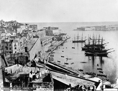 Ingresso al Grande Porto, Malta, c.1880 da British Photographer