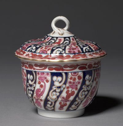 Ciotola coperta, produttore Worcester Porcelain Factory, c.1770 da British School