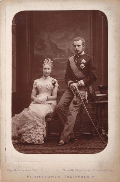 Principe ereditario Rodolfo con la principessa Stefania del Belgio in occasione del loro fidanzamento da Brussels . Photo studio Geruzet Frères