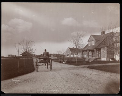 Vista generale di case e edifici nella tenuta di F.G. Bourne a Oakdale, Long Island, New York, 1900 da Byron Company