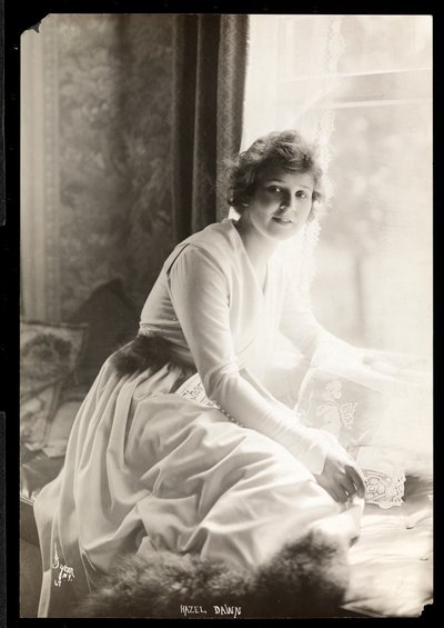 Ritratto di Hazel Dawn, c.1915 da Byron Company