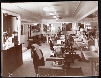 Il barbiere al Ritz-Carlton Hotel di Philadelphia, 1913 da Byron Company