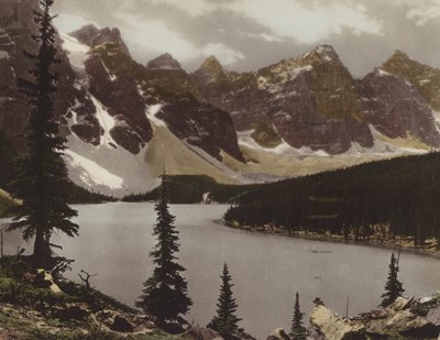 Lago Moraine e Valle dei Dieci Picchi da Byron Hill Harmon