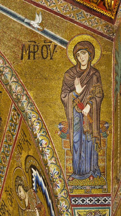 Abside: Vergine Annunciata, mosaico bizantino con sfondo dorato nel timpano dell