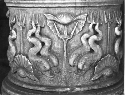 Base di una fontana d