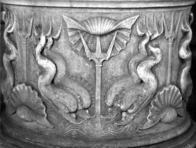 Base di una fontana d