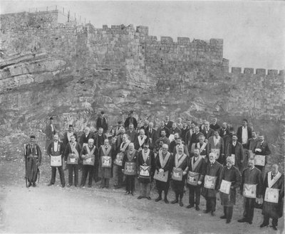 Massoni Inglesi a Gerusalemme, 1898 da CN Tadros