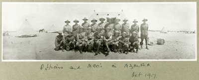 Ufficiali e sottufficiali in N.Z.M.A.A., ottobre 1917 da Capt. Arthur Rhodes