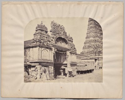 Ingresso al Tempio Minakshi Sundareshvara, Madurai da Captain Linnaeus Tripe