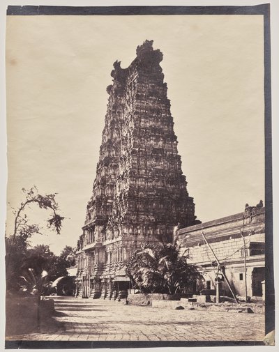 Portale occidentale (Gopuram) del Tempio Minakshi Sundareshvara, Madurai da Captain Linnaeus Tripe