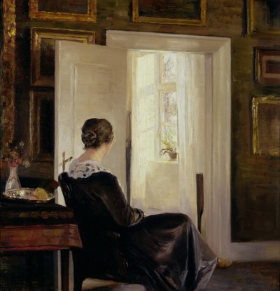 Una donna seduta vicino a una porta da Carl Holsoe