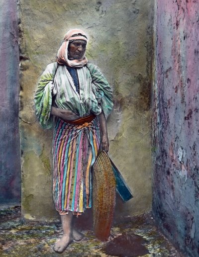Marocco, donna marocchina, circa 1910, Archivio Carl Simon da Carl Simon
