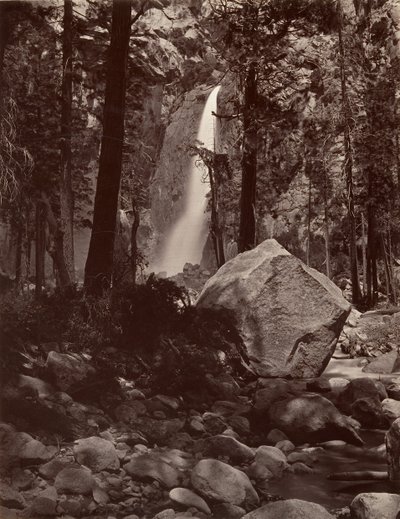 Cascata inferiore di Yosemite, 1.600 piedi, ca. 1872, stampato ca. 1876 da Carleton E. Watkins.