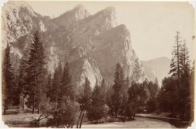 I Tre Fratelli, 4.480 piedi, Valle di Yosemite da Carleton E. Watkins