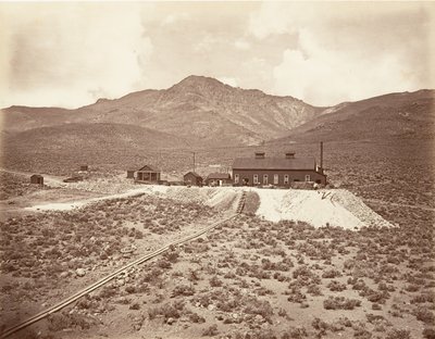 Edifici del Tunnel di Sutro, 1875, stampato ca. 1876 da Carleton Emmons Watkins