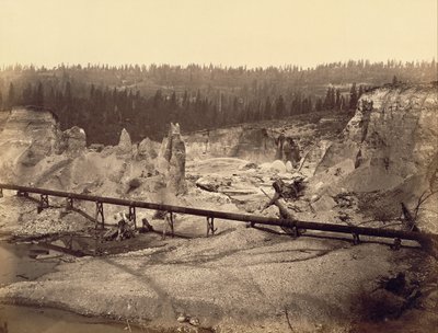 Malakoff Diggings, North Bloomfield, California da Carleton Watkins