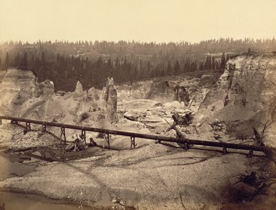 Scavi di Malakoff, North Bloomfield, Contea di Nevada, California da Carleton Watkins
