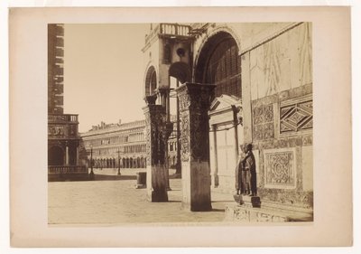 Piazza San Marco presa dalla Porta della Carta. Venezia. da Carlo Naya