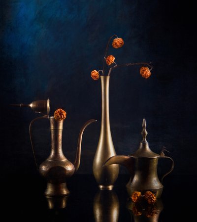 Contenitori in ottone Moody da Catherine Wang