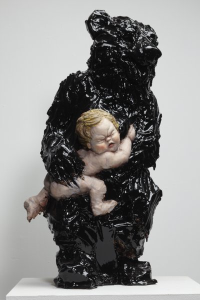 Il trovatello, 2010 (gesmonite, pittura) da Cathie Pilkington