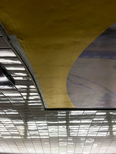 Composizione - Metro, 2019 (foto) da Cécile Jamet