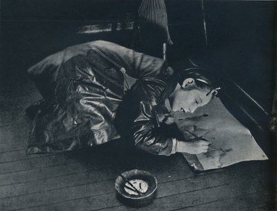 Una bambina lasciata indietro immagina il viaggio verso la campagna, 1941 da Cecil Beaton