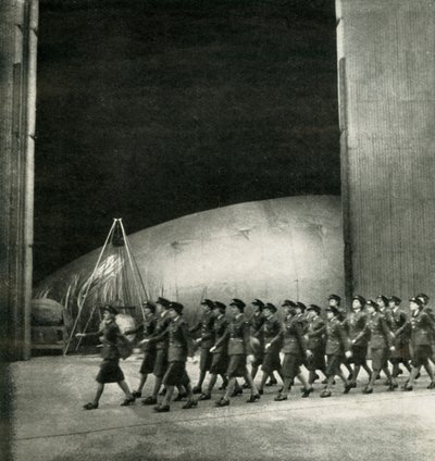 In un Centro di Mongolfiere da Cecil Beaton