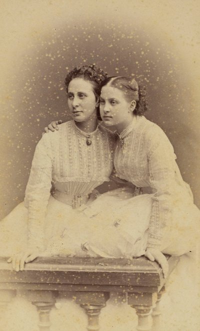 Ritratto della granduchessa Alexandra Iosifovna e della granduchessa Olga Constantinovna di Russia da Charles Bergamasco