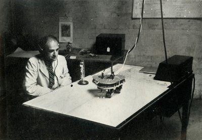 Banco di controllo in una scuola di addestramento al volo della RAF, 1941 da Charles Brown