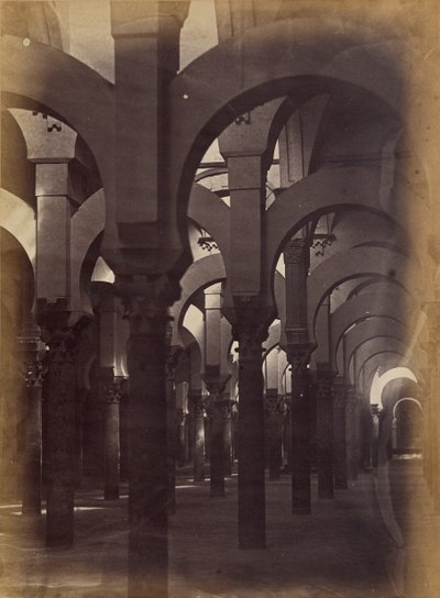 [Interno, moschea di Cordova] da Charles Clifford