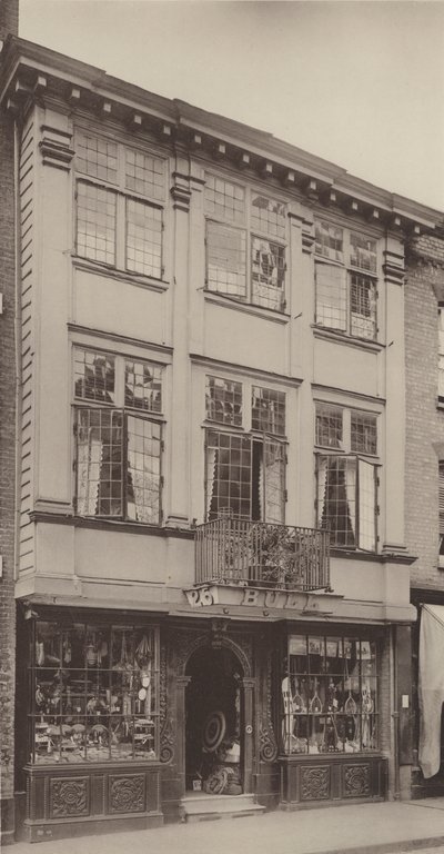 Casa in High Street, Guildford da Charles Latham
